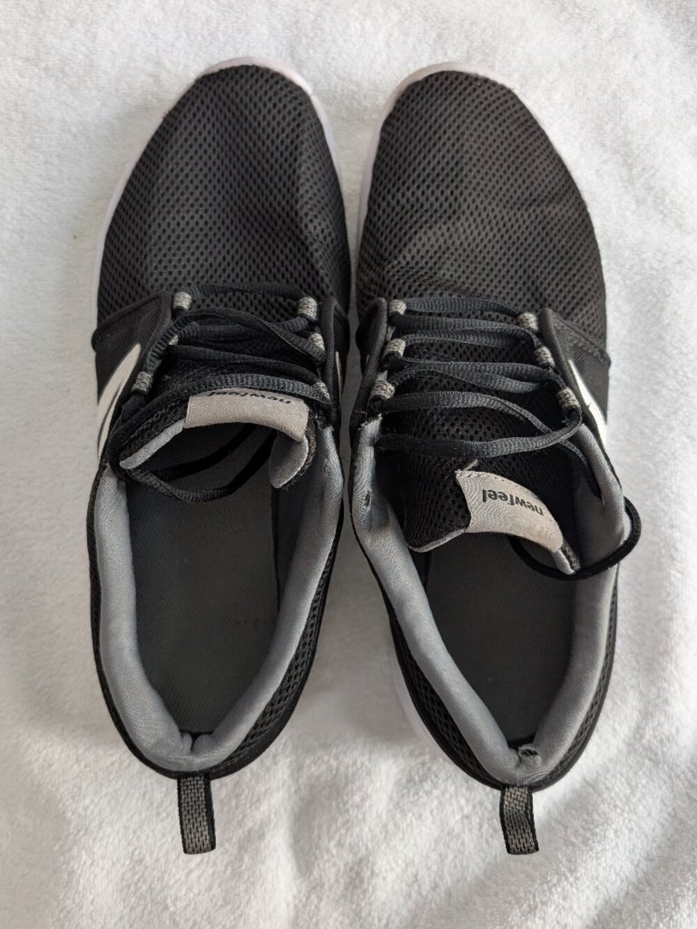New Feel Black Sneakers